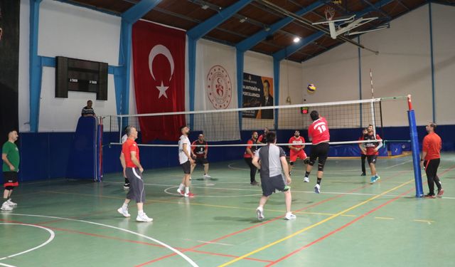 Havza'da 29 Ekim Cumhuriyet Bayramı Voleybol Turnuvası sona erdi