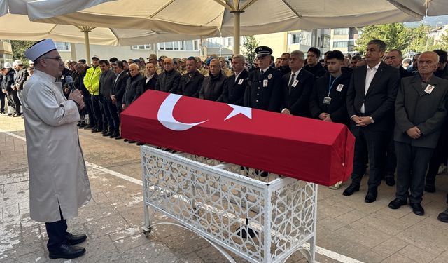 Karabük'te hayatını kaybeden polis memuru defnedildi