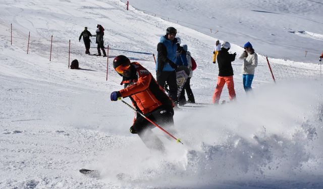 Ordu'daki Çambaşı Kayak Tesisleri'nde sezon heyecanı başladı