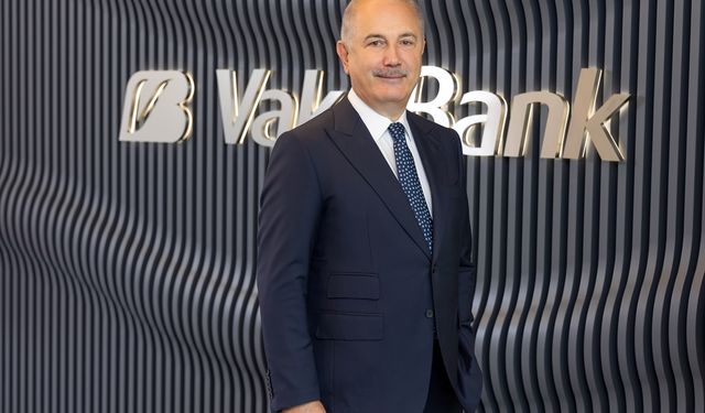 Vakıfbank'tan 870 milyon dolarlık sürdürülebilirlik temalı sendikasyon kredisi