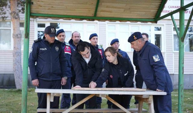 Aladağlar’da kaybolan dağcı ikiz kardeşlerin fotoğrafları ortaya çıktı