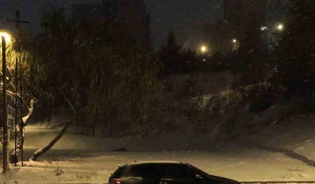 Ankara’da kar yağışı gece boyu devam etti