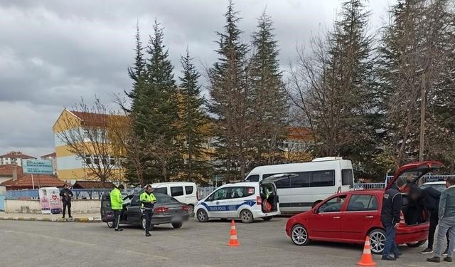 Çorum’da polisin şok uygulamalarında aranan 9 kişi yakalandı