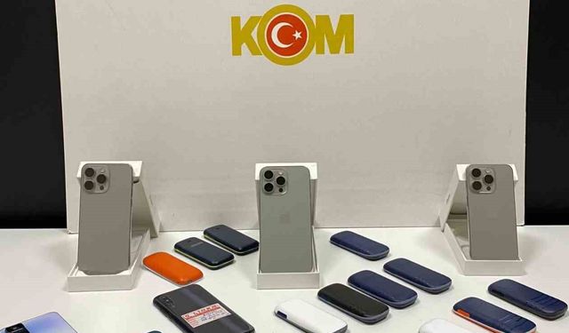 Kaçak cep telefonları ele geçirildi