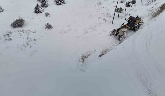 Kar nedeniyle kapanan bin 846 yerleşim yerinin yolu ulaşıma açıldı