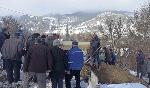 Kastamonu’da yangında hayatını kaybeden baba ile engelli oğlu toprağa verildi