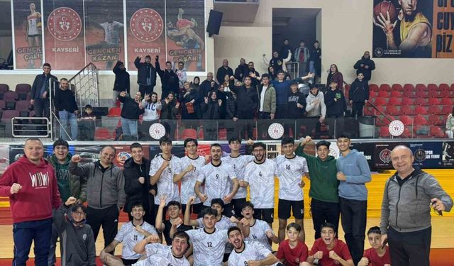 Kayseri Elit Voleybol fark attı