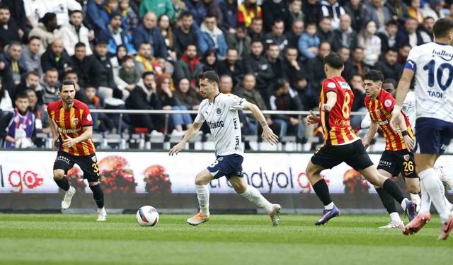 Kayserispor-Fenerbahçe maçını 16 bin 71 kişi izledi