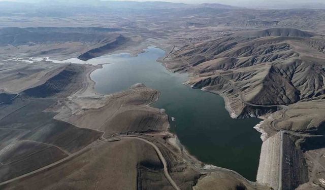 Kuraklığın vurduğu Sivas’ta geniş bir alanda sulu tarım kısıtlandı