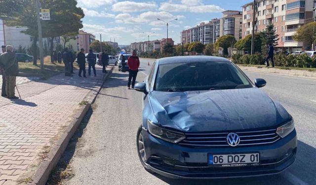 Yolun karşısına geçmek isterken otomobilin çarptığı kadın öldü