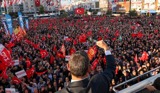 Esenyurt'ta kayyum kararına CHP'den güçlü tepki: Mitingde neler oldu?