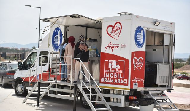 Çorum Belediyesi mobil ikram aracı 400 bin kişiye hizmet verdi