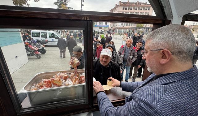 Çorumlulara Cuma ikramı: Ulu Cami karşısında İkram Çeşmesi açıldı