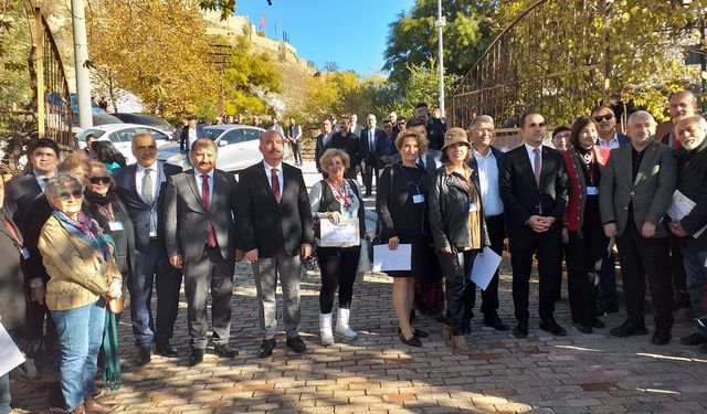 Sanatın kalbi Çorum'da atıyor! Hughette Eyüboğlu resim sergisi açıldı