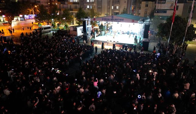 Çorum'da Kadeş Barış meydanı, Özgür Can Çoban ile doldu taştı!