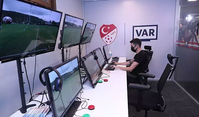 Süper Lig'de VAR hakemleri açıklandı: Bugünkü maçlarda kimler görev yapacak?