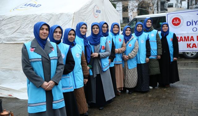 Afet bölgelerinde manevi destek verecek kadınlar eğitimlere başladı