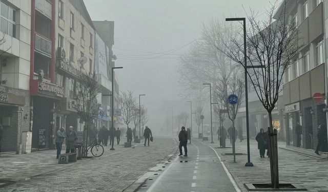 Anadolu Otoyolu'nun Düzce kesiminde sis etkili oldu