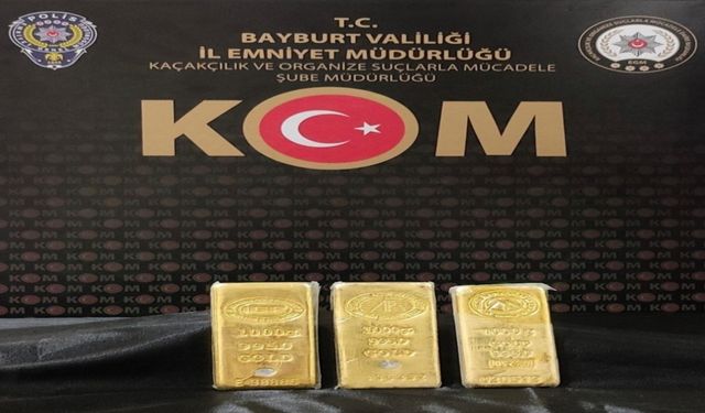 Bayburt'ta otomobilde 3 kilogram külçe altın ele geçirildi