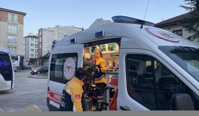 Bolu'da çıkan yangında duman ve gazdan etkilenen 3 kişi hastaneye kaldırıldı