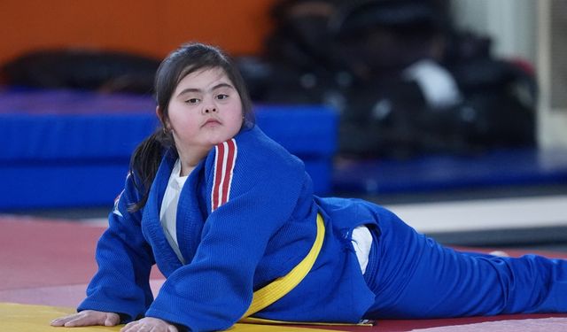 Down sendromlu Melisa judoyla hayatına artı değer kattı