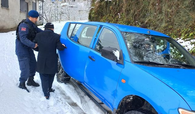 Giresun'da diyaliz hastası jandarma ekiplerince hastaneye ulaştırıldı