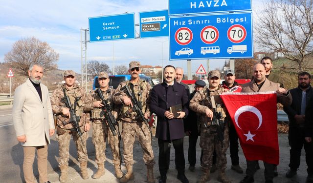 Havza'da Kaymakam Ayvat'tan polis uygulama noktasına ziyaret