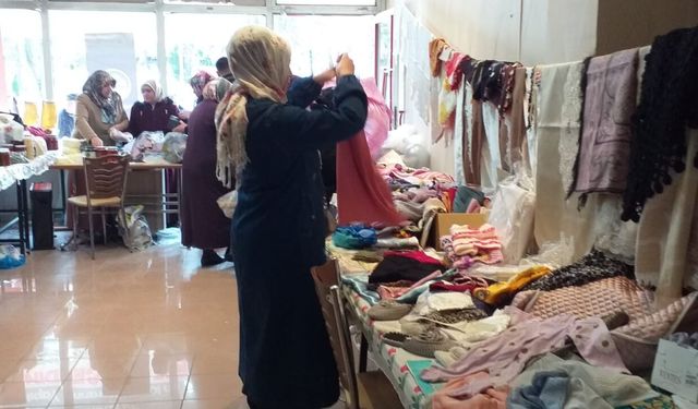 İskilip'te Filistinliler ve Kur'an kursları için iki kermes açıldı