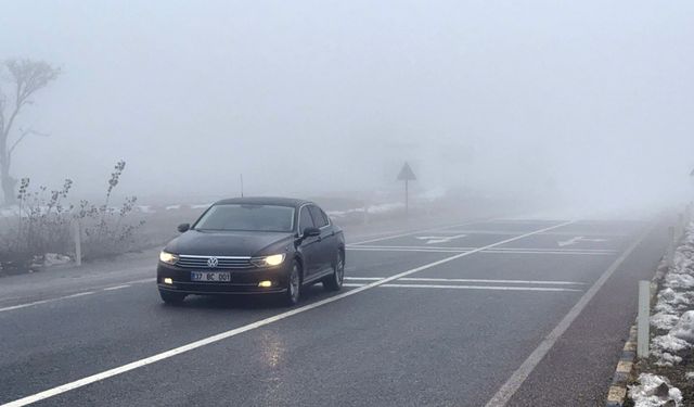 Kastamonu'da sis ulaşımı olumsuz etkiliyor