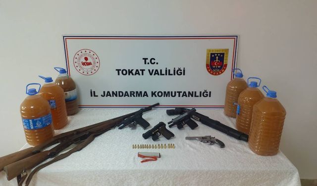 Tokat merkezli silah kaçakçılığı ve sahte alkol operasyonunda 12 kişi yakalandı