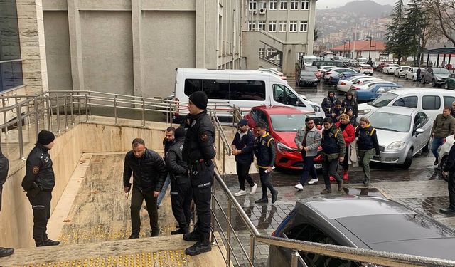 Zonguldak'ta keser ve bıçakla 3 kişinin yaralandığı kavgaya ilişkin 3 şüpheli tutuklandı