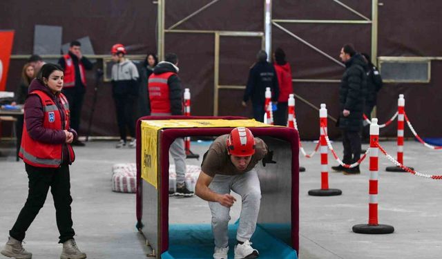 Ankara İtfaiyesi’nde görev alacak 300 itfaiye eri için mülakat süreci başladı