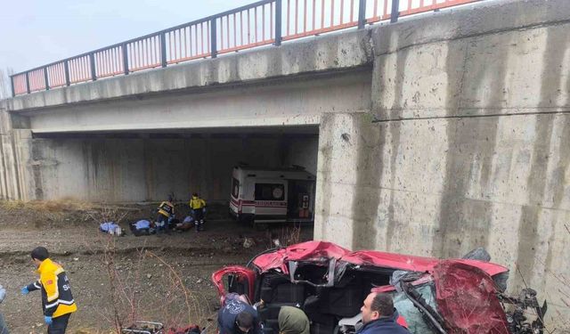 Ankara’da otomobil şarampole uçtu: 5 ölü