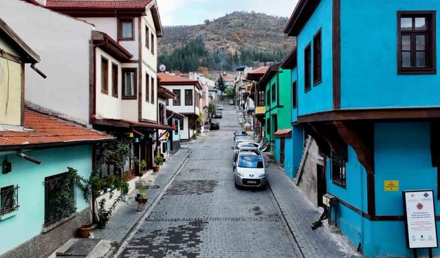 Çevre, Şehircilik ve İklim Değişikliği Bakanı Kurum, "Afyonkarahisar’daki Sokak Sağlıklaştırma Projesi’ni tamamladı"