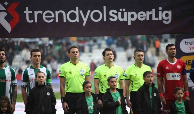 Trendyol Süper Lig: Konyaspor: 1 - Antalyaspor: 0 (İlk yarı)