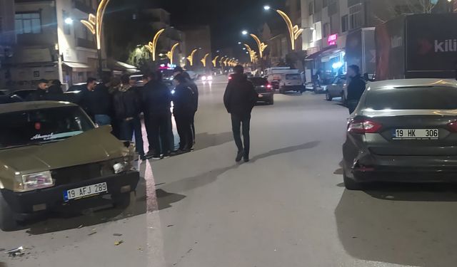 Çorum Alaca’da trafik kazası: İki otomobil öarpıştı, 1 kişi yaralandı!