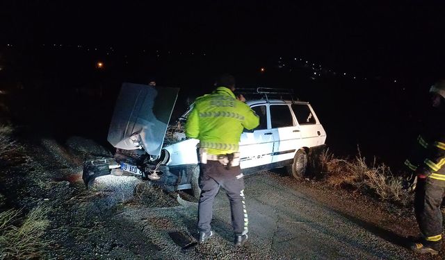 Çorum'da alkollü sürücü kaza yaptı, aracını bırakıp hastaneye gitti!