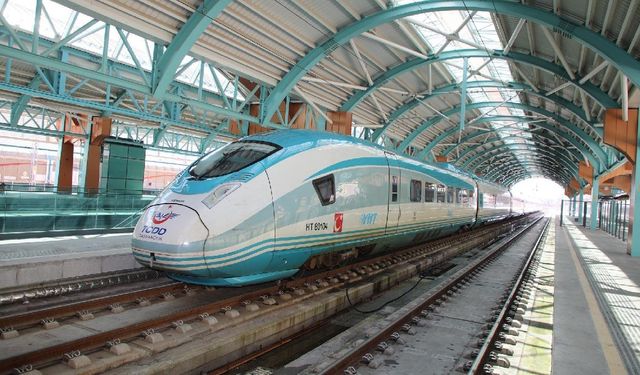 Çorum'un kaderi değişiyor! Ankara-Çorum arası 1 saate düşüyor
