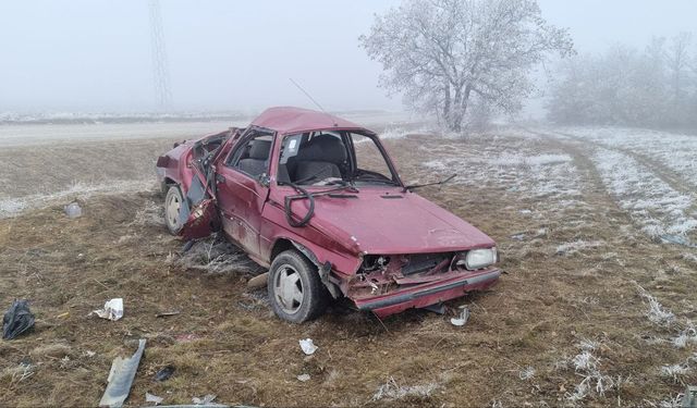 Çorum'da feci kaza! Kontrolden çıkan otomobil takla attı, yaralılar var!