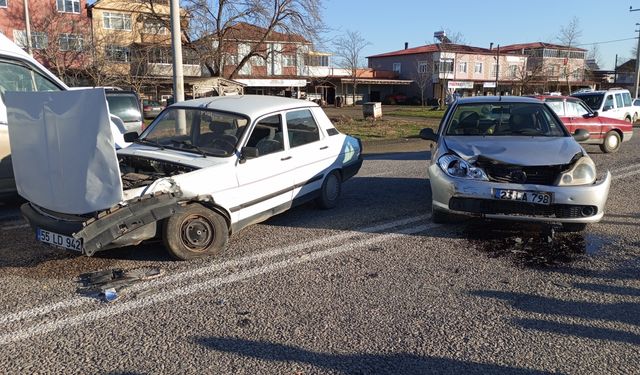 Çarşamba'da trafik kazasında 1 kişi yaralandı