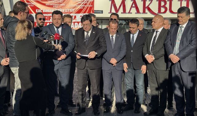 CHP'li belediye başkanları Bolu'da basın açıklaması yaptı