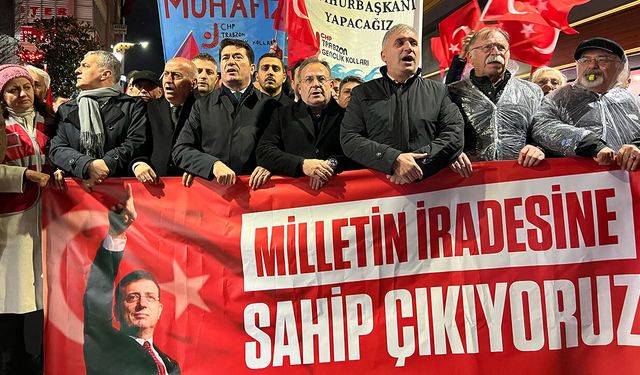 Ekrem İmamoğlu için Türkiye’nin dört bir yanında destek! Trabzon’da yürüyüş yapıldı