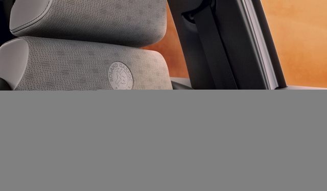 Renault 5, Roland-Garros'a özel olarak yeniden tasarlandı