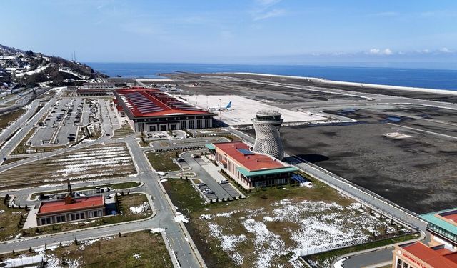 Rize-Artvin Havalimanı'nı yaklaşık 3 yılda 2,8 milyon yolcu kullandı