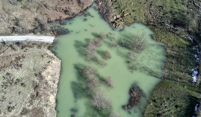 Sinop’ta heyelanda oluşan gölet havadan görüntülendi