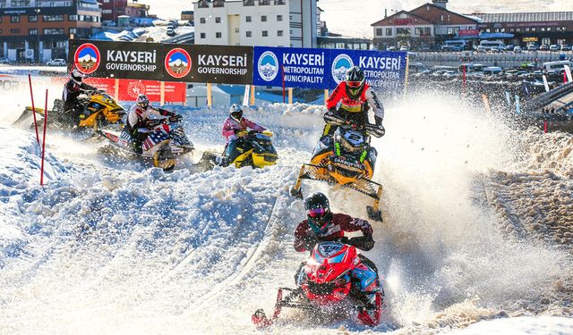 Kar Motosikleti Şampiyonası 2025: Final heyecanı Erciyes’te yaşanıyor