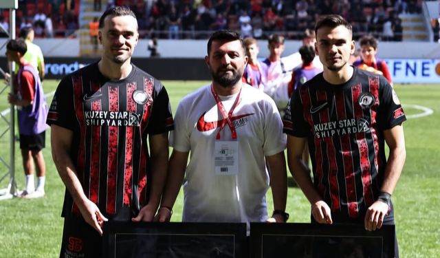Erkan ve Atakan 100 dedi