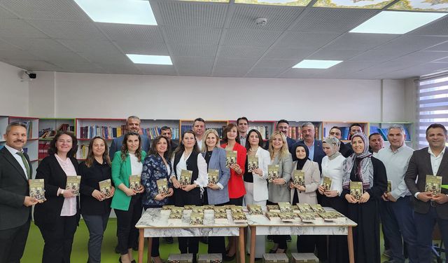Çorum'da 24 eğitimciden gönüllere dokunan kitap