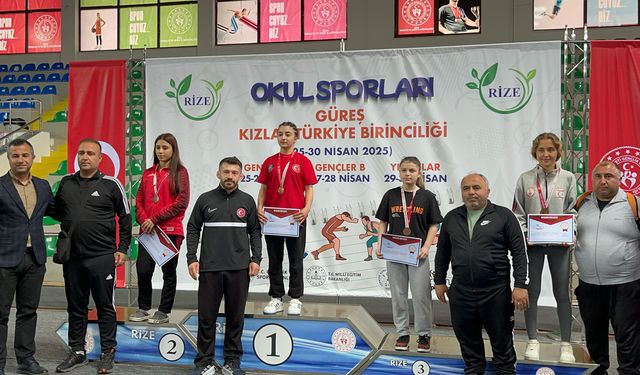 Eda Nur Tümer Türkiye Güreş Şampiyonu Oldu