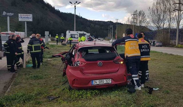 Tırla çarpışan otomobilde ölenlerin sayısı 5 oldu